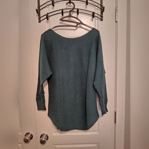 3/4 length sleeve green knit sweater